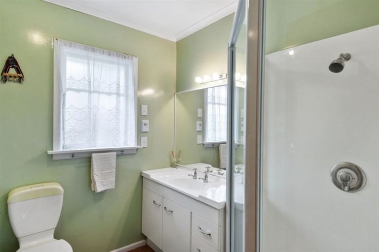 Photo of property in 9 Haslett Place, Upper Riccarton, Christchurch, 8041