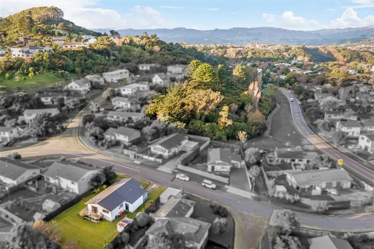 Photo of property in 110 Leeward Drive, Whitby, Porirua, 5024