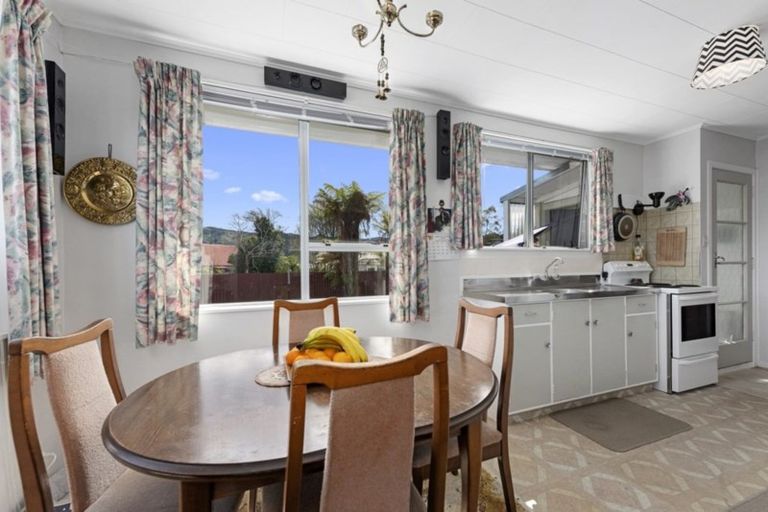 Photo of property in 1/79 Hillside Drive, Maoribank, Upper Hutt, 5018