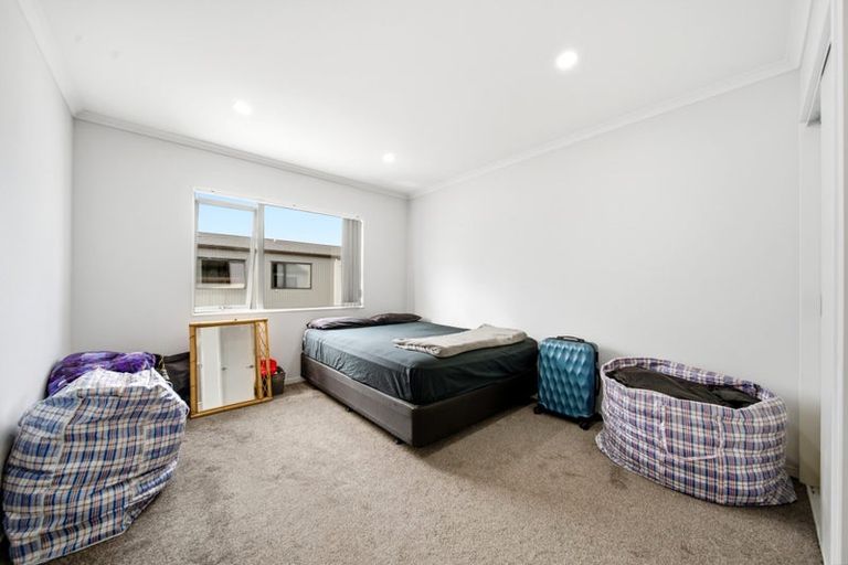 Photo of property in 8c Kent Road, Manurewa, Auckland, 2102