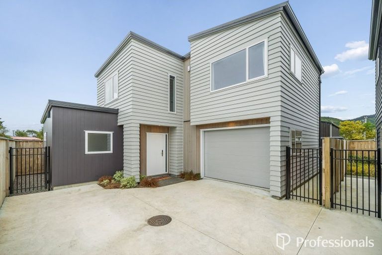 Photo of property in 4d Carroll Grove, Trentham, Upper Hutt, 5018