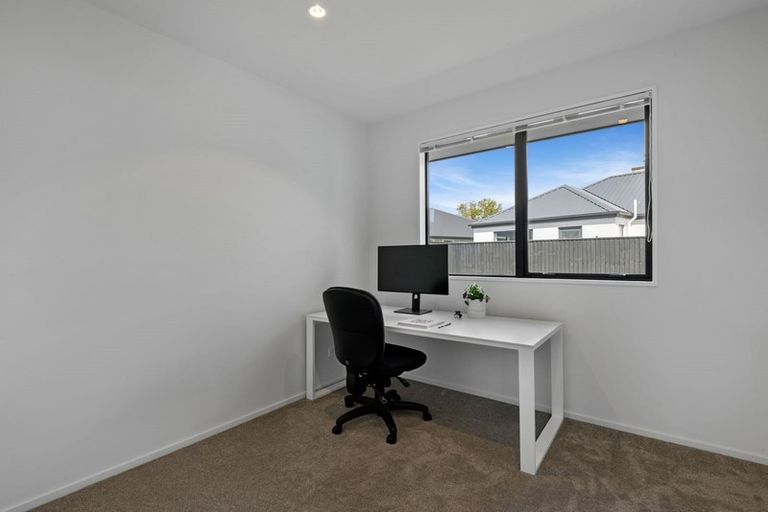 Photo of property in 12 Muirhill Street, Halswell, Christchurch, 8025