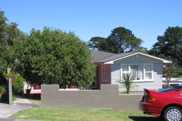 Photo of property in 1/43 Kia Ora Road, Beach Haven, Auckland, 0626
