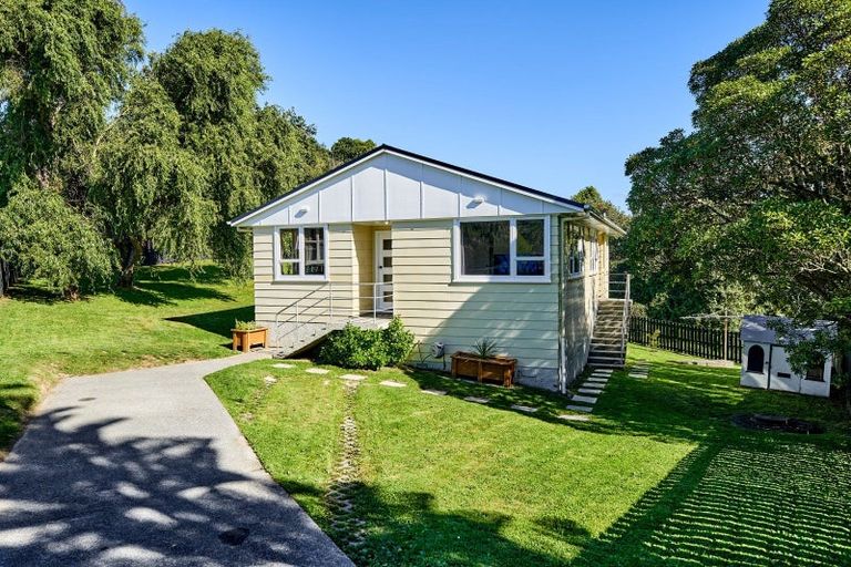 Photo of property in 25 Passive Grove, Ascot Park, Porirua, 5024