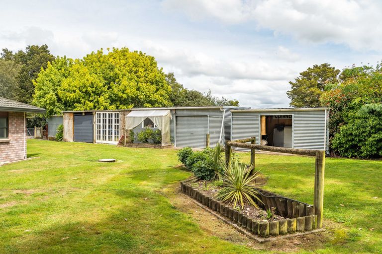 Photo of property in 71 Railway Road, Dalefield, Carterton, 5791