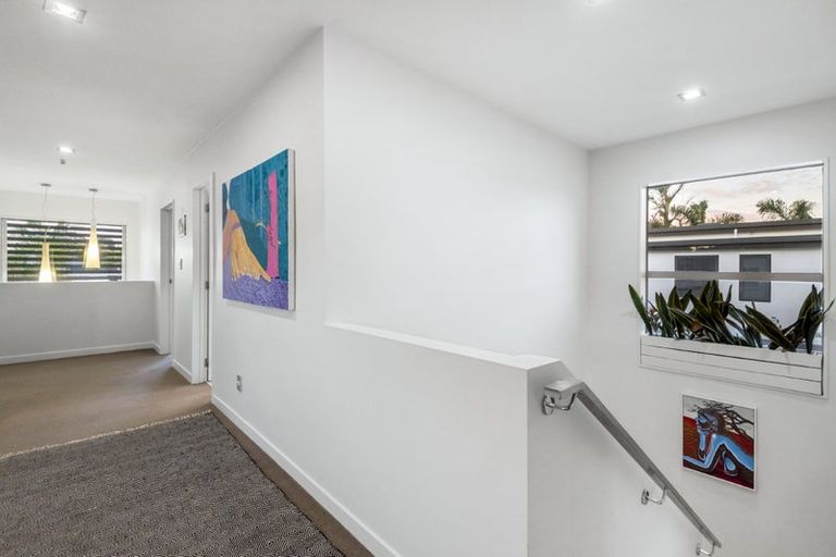 Photo of property in 15 Waitemata Road, Hauraki, Auckland, 0622