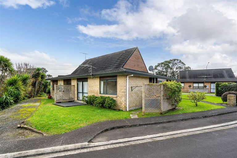 Photo of property in 10/18 Williams Road, Hobsonville, Auckland, 0618