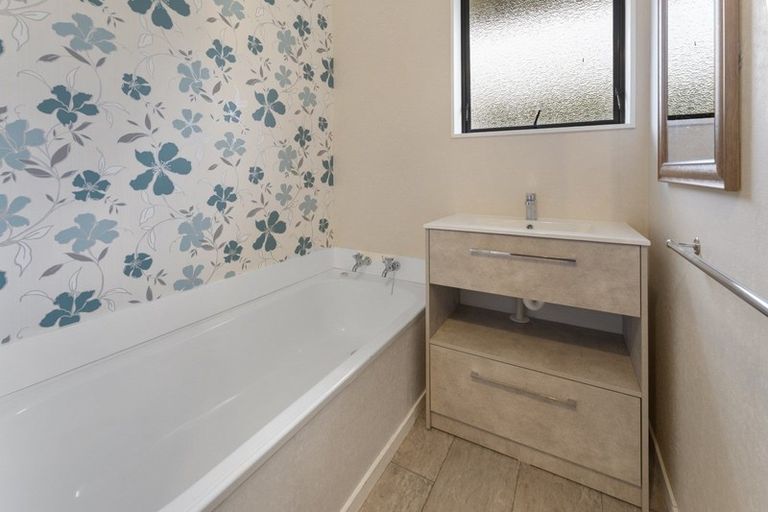 Photo of property in 2/103 Queen Street, Richmond, 7020