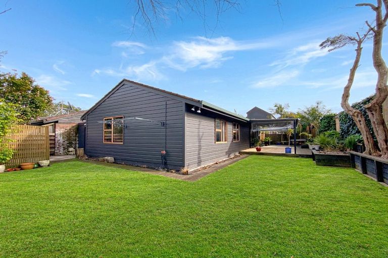 Photo of property in 7 Pohutukawa Place, Ellerslie, Auckland, 1051