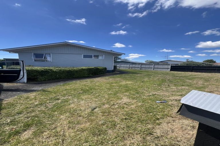 Photo of property in 4 Elmwood Crescent, Pukete, Hamilton, 3200