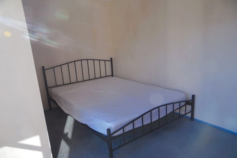 Photo of property in 2 Resolution Place, Bryndwr, Christchurch, 8053