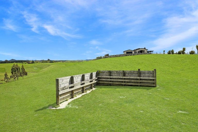 Photo of property in 220 Taieri Peak Road, Meadowbank, Palmerston, 9481