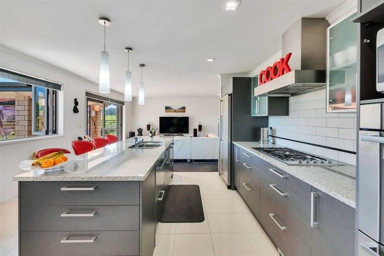 Photo of property in 59 Harry Dodd Road, Drury, 2577