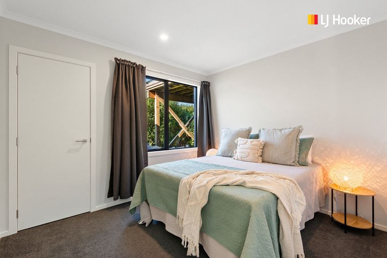 Photo of property in 7a Athol Place, Ravensbourne, Dunedin, 9022