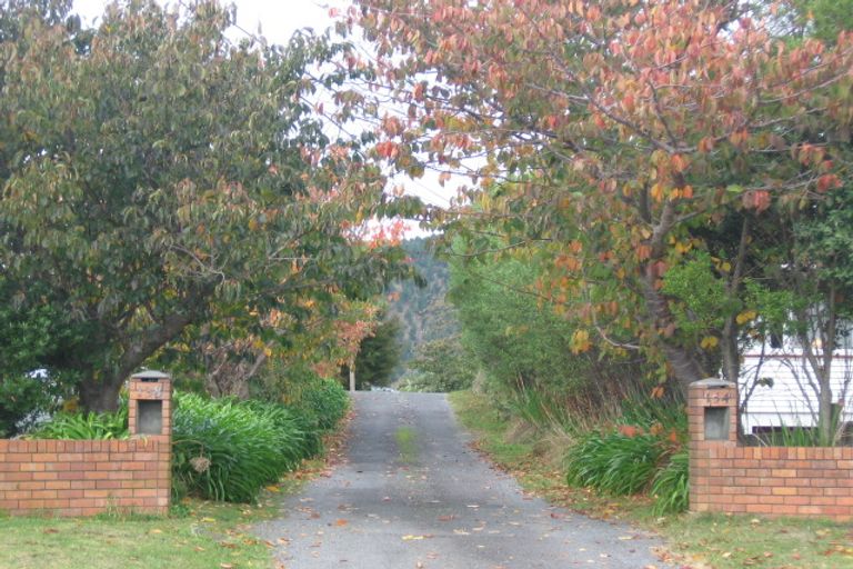 Photo of property in 134 Arawhata Road, Paraparaumu, 5032