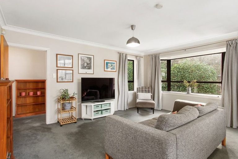 Photo of property in 6 Rathlin Street, Redwood, Christchurch, 8051