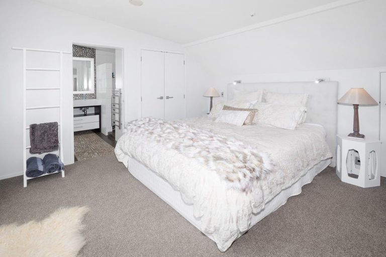 Photo of property in 2/23 Rita Street, Mount Maunganui, 3116