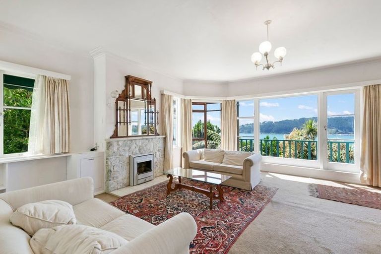 Photo of property in 15 Grafton Road, Roseneath, Wellington, 6011