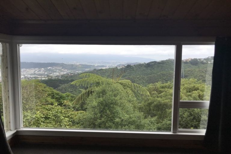 Photo of property in 26 Highbury Crescent, Highbury, Wellington, 6012