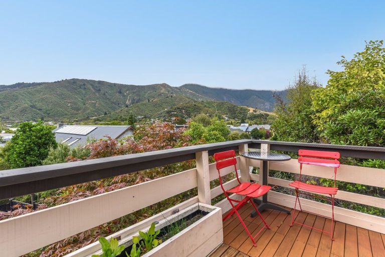 Photo of property in 29a Ranui Street, Waikawa, Picton, 7220