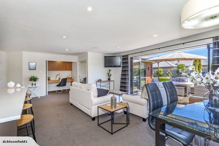 Photo of property in 11 Larne Place, Belfast, Christchurch, 8051