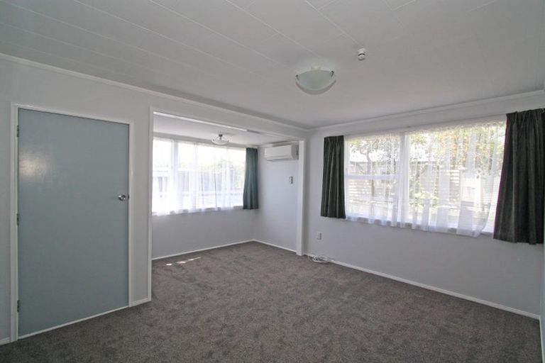 Photo of property in 5a Trafalgar Street, Westown, New Plymouth, 4310
