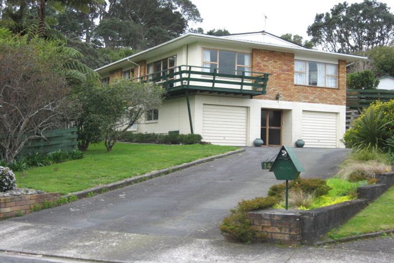 Photo of property in 14 Spencer Place, Merrilands, New Plymouth, 4312