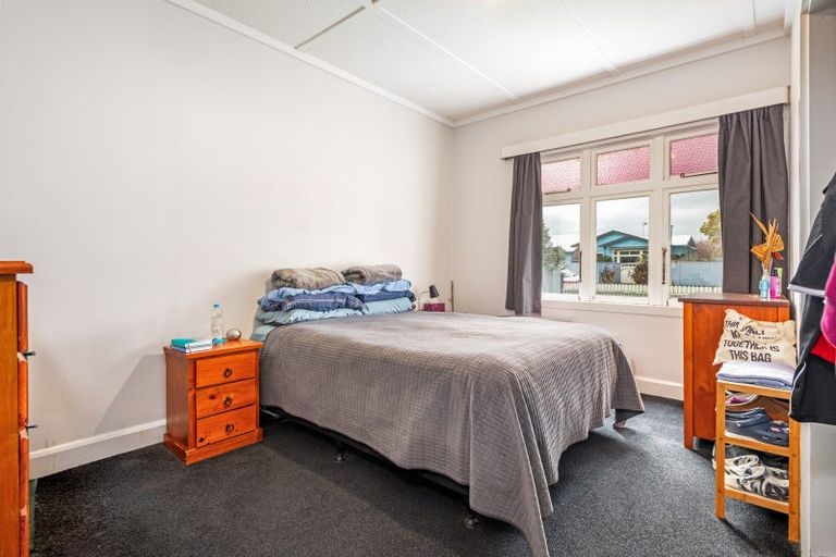 Photo of property in 98 Wood Street, Takaro, Palmerston North, 4410