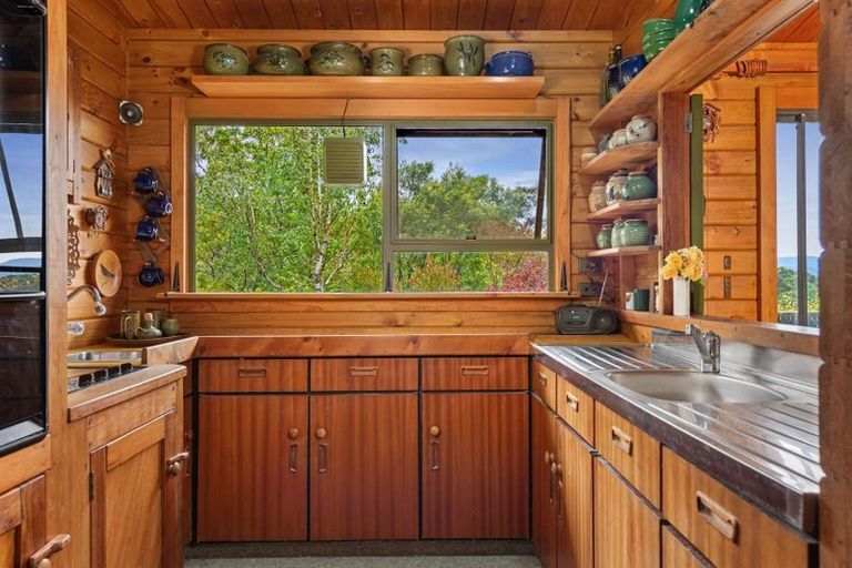 Photo of property in 15 Webster Place, Picton, 7220