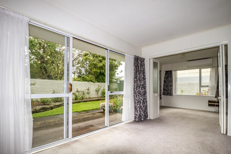 Photo of property in 33 Hereford Street, West End, Palmerston North, 4410
