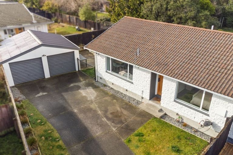 Photo of property in 2/28 Ingrid Street, Parklands, Christchurch, 8083