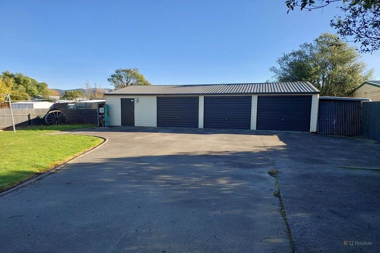 Photo of property in 6 Michael Street, Waimate, 7924