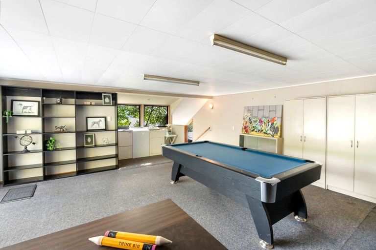 Photo of property in 887 Cashmere Road, Halswell, Christchurch, 8025