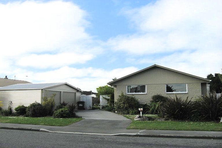 Photo of property in 6 Hodgson Avenue, Kaiapoi, 7630