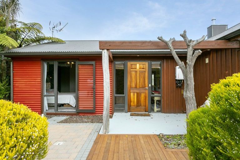 Photo of property in 35 Chesham Avenue, Waipahihi, Taupo, 3330