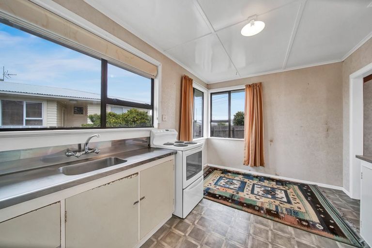 Photo of property in 21 Pacey Avenue, Hawera, 4610