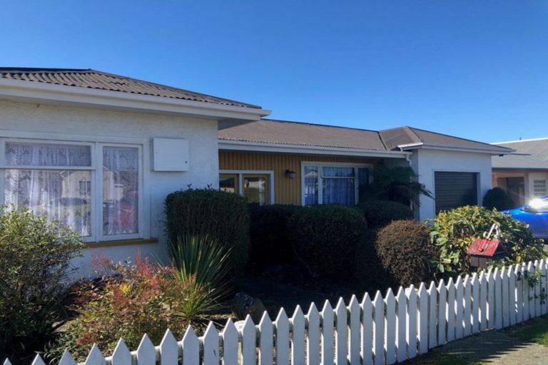 Photo of property in 28 Leonard Street, Waimate, 7924