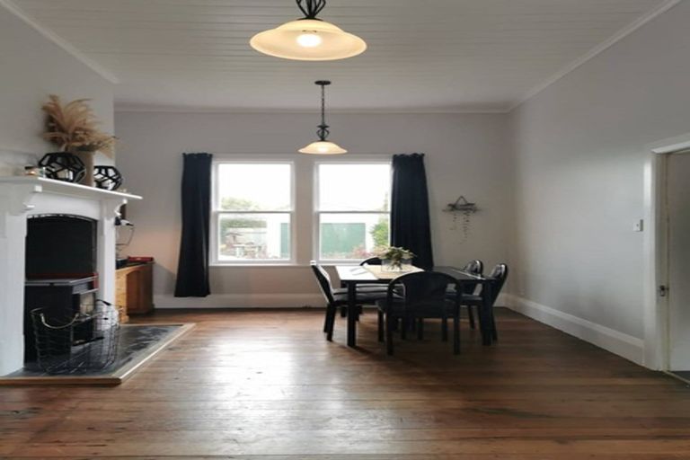 Photo of property in 37 Grey Street, Marton, 4710