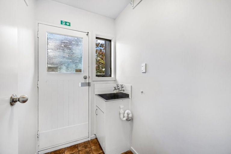 Photo of property in 5 Loreto Place, Hornby, Christchurch, 8042