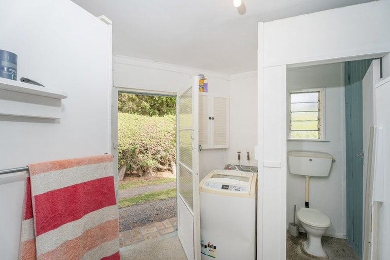 Photo of property in 5a Ocean Beach Road, Tairua, 3508
