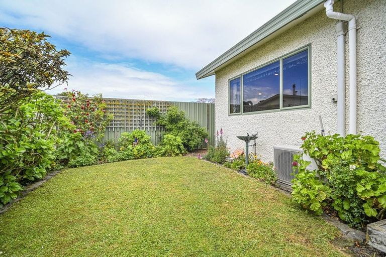 Photo of property in 3/239 Warwick Road, Mayfair, Hastings, 4122