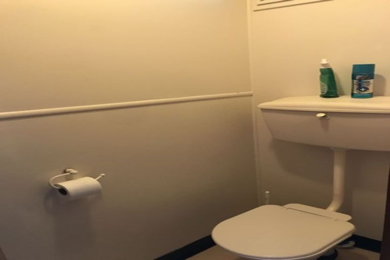 Photo of property in 5156/142 Lake Road, Northcote, Auckland, 0627