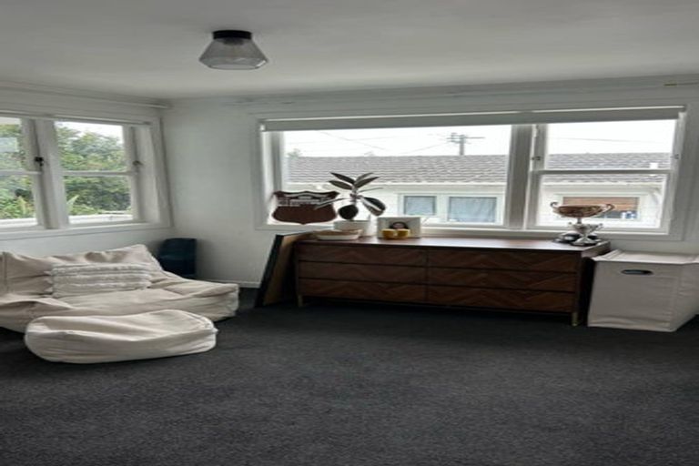 Photo of property in 1/11 Tristram Avenue, Forrest Hill, Auckland, 0620