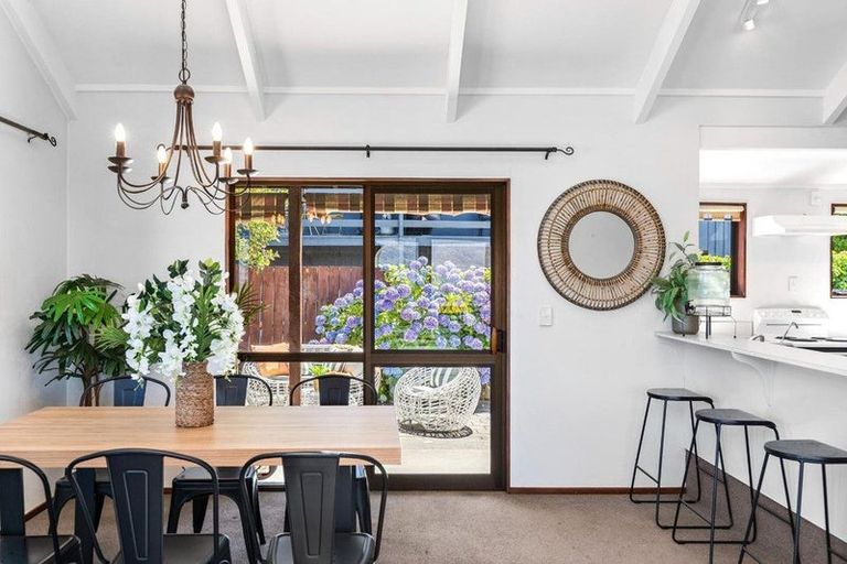 Photo of property in 4 Earnslaw Terrace, Queenstown, 9300