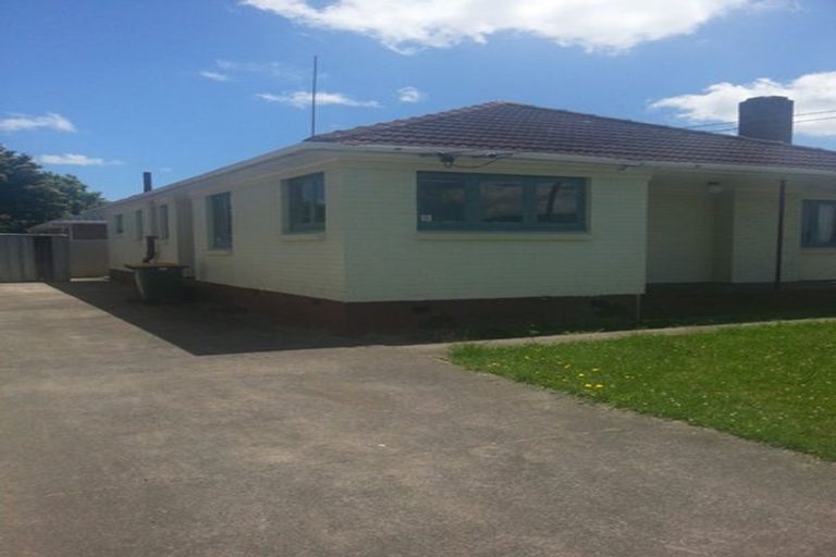 Photo of property in 1/27 Rice Crescent, Papakura, 2110