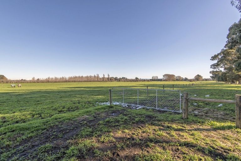 Photo of property in 250 Cashmere Road, Westmorland, Christchurch, 8025