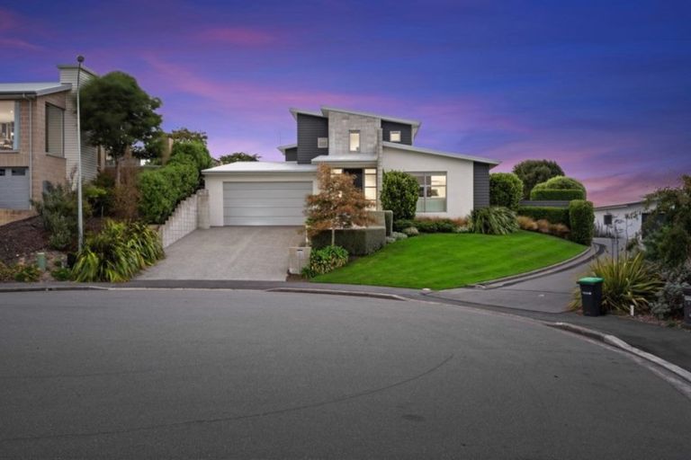 Photo of property in 16 Ravensdale Rise, Westmorland, Christchurch, 8025