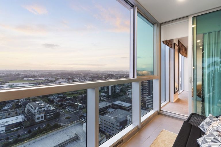 Photo of property in Sentinel Apartments, 1903/3 Northcroft Street, Takapuna, Auckland, 0622