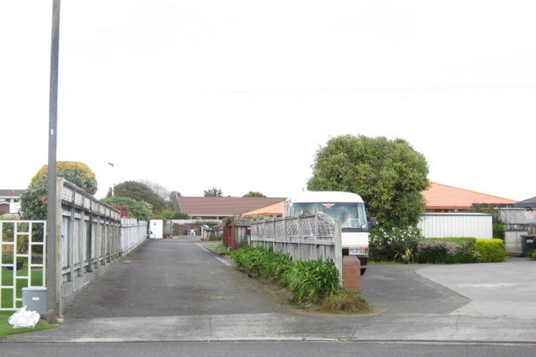 Photo of property in 9b Del Mar Place, Merrilands, New Plymouth, 4312