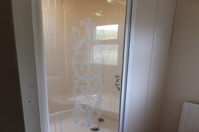 Photo of property in 70 Upper Harbour Drive, Greenhithe, Auckland, 0632